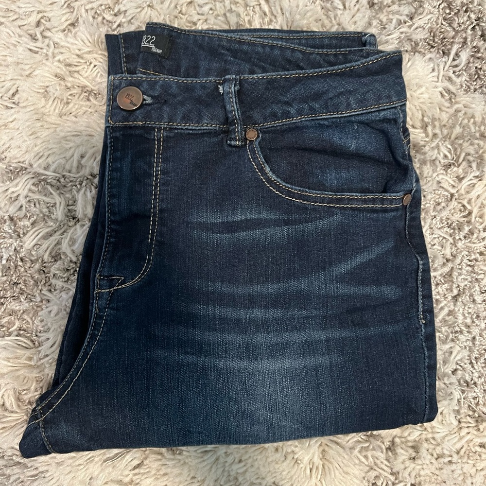 1822 Denim brand slim/skinny Jeans, Women’s size 16.